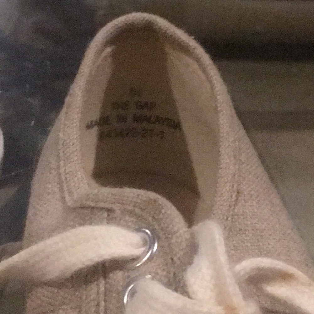 Gap Shoes - Picture 2 of 5